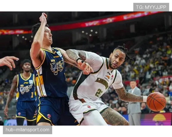 上海久事常规赛双杀辽宁本钢 莫兰德篮板优势难阻古德温串联